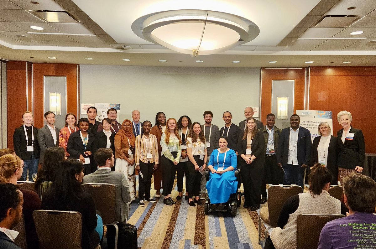 Had an amazing time at #ASTMH23! Made some new connections and reunited with old friends, met up with some collaborators, and got the chance to get some feedback on my work! #TropMed23