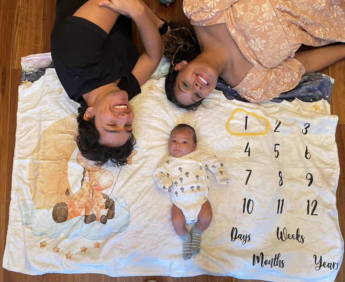 ZuleimyERose's tweet photo. Happy 1 month Ezra 🩵✨ https://t.co/vvKJ5iBUtQ