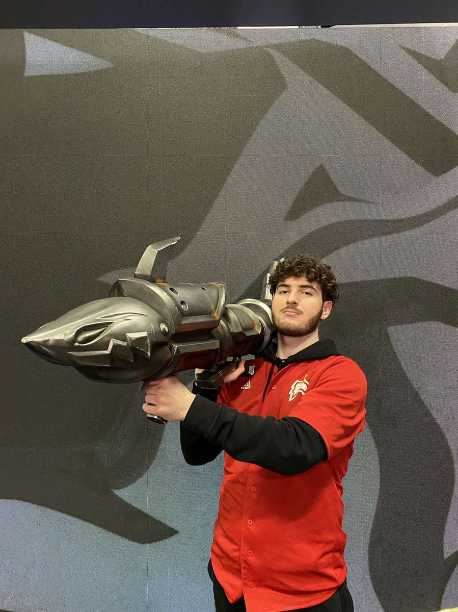 carndog_'s tweet photo. @MobilityLoL https://t.co/6UPiexdR3d