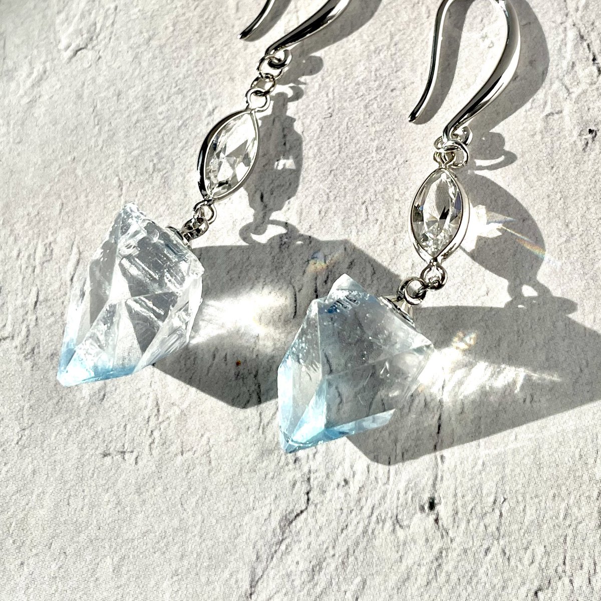 キラキラの魔法みたいなレジン鉱石を作っております、MORPHO🦋✨モルフォです。
よろしくお願いいたします🌟

minne
minne.com/@morpho13

thank you <a href="/Lupopo_cafe/">*LUPOPO cafe&gallery* 三軒茶屋の糖質オフのケーキ専門カフェとハンドメイドのお店</a> 様💞