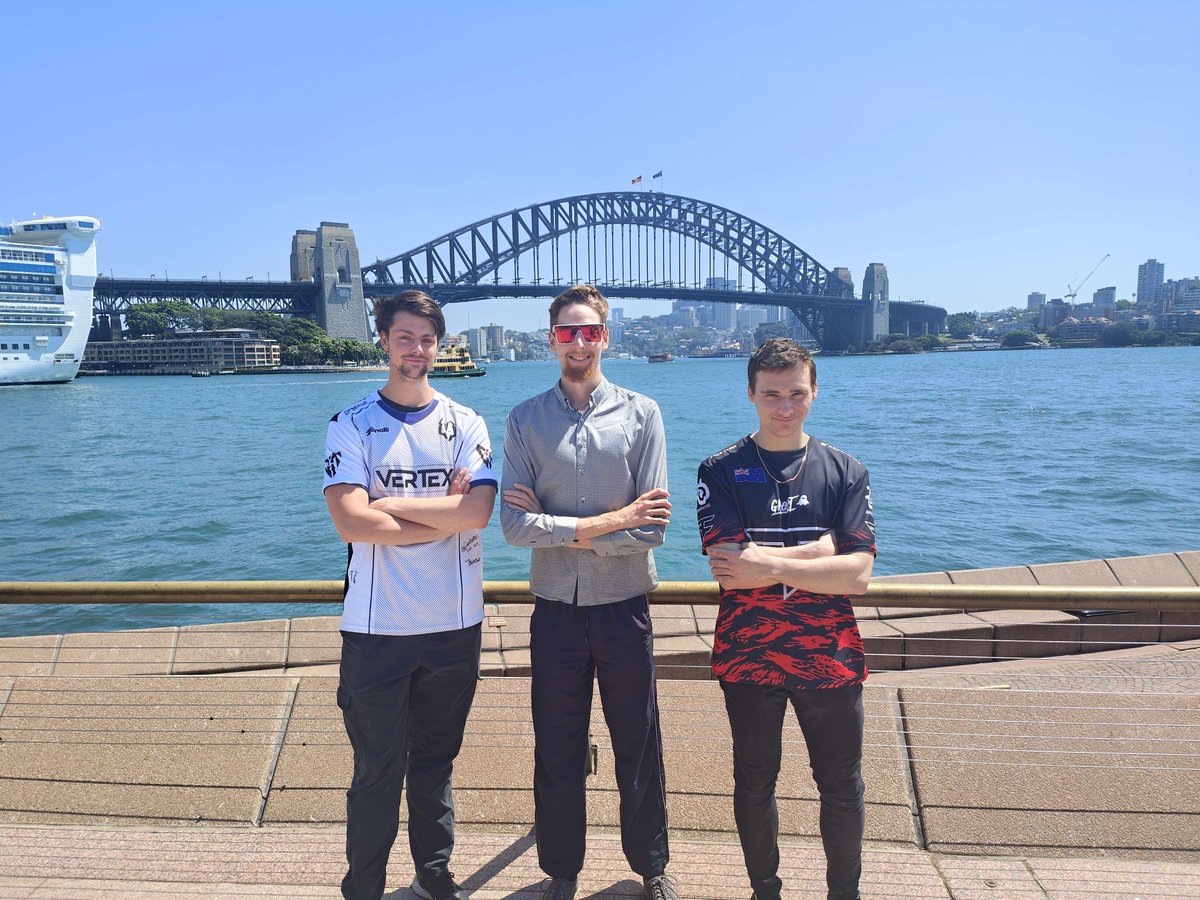 Mr Shark tweet media