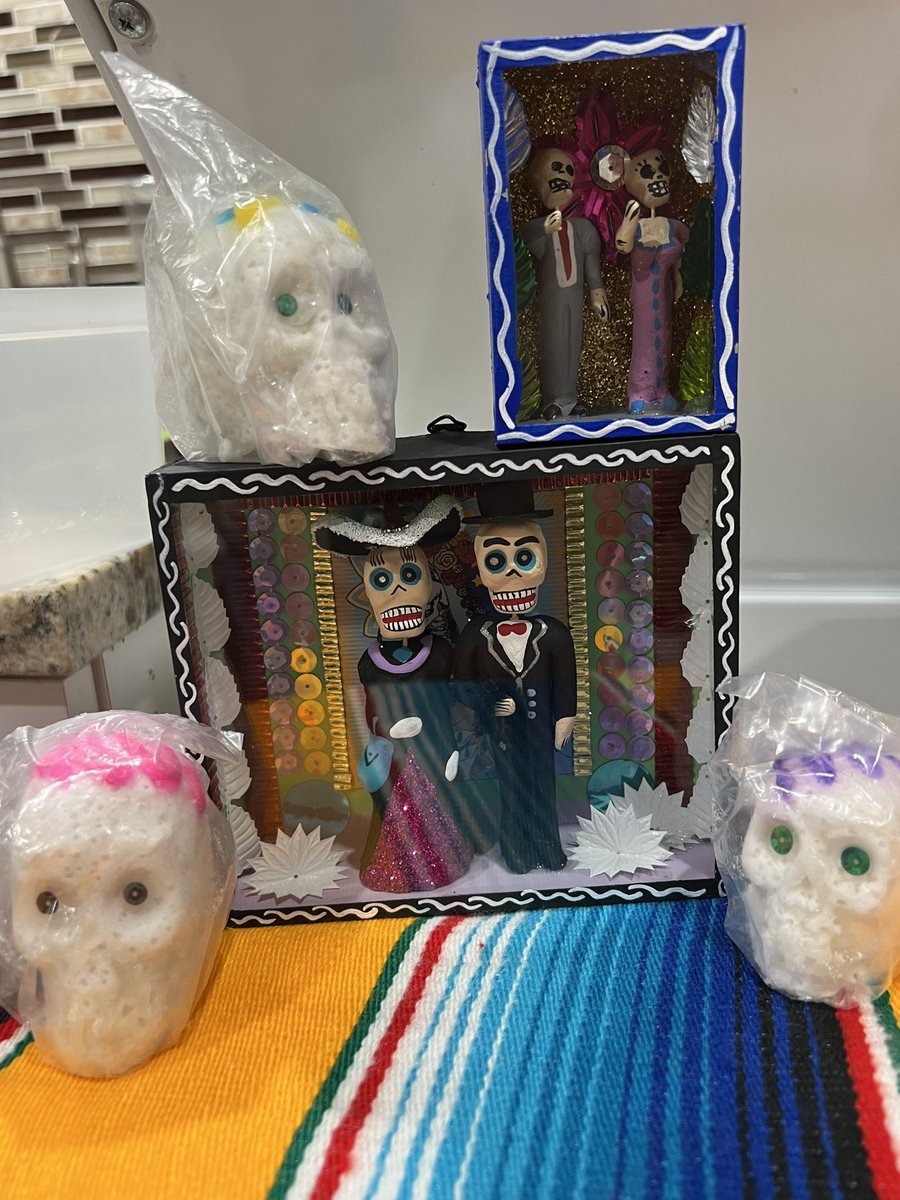 collazo_taina's tweet photo. We continue working in our altar! #Spanish Celebrate the life! 🙏🏽🇲🇽 https://t.co/NxZWvfr7JQ