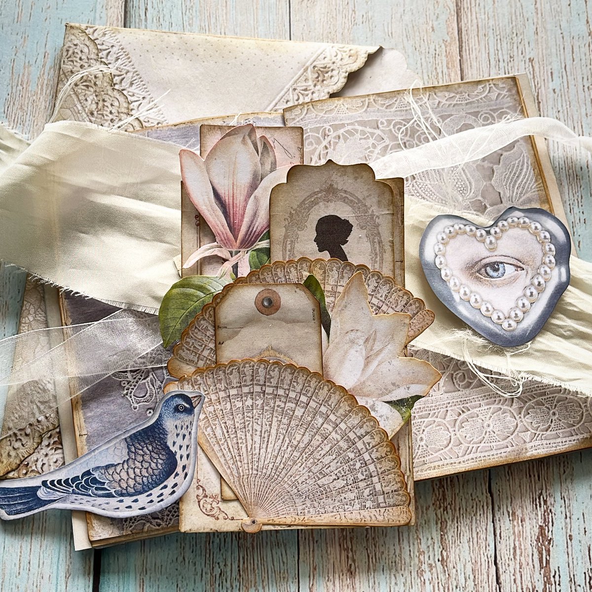 PapeterieRed's tweet photo. 𝘓𝘢𝘥𝘺'𝘴 𝘓𝘰𝘨𝘣𝘰𝘰𝘬

#vintage #ephemera #logbook #junkjournal #junkjournalph #diary #diaryph #crafting #craftingph #lovinglyhandmade https://t.co/v47X0713yn