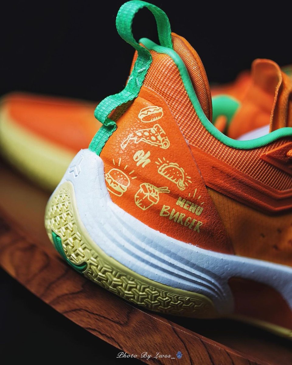 JLin7's tweet image. Most of my JLIN 3 colorways have deep meaning but......I love me my burgers and cheat meals 🤷🏻‍♂️🍔 
#xtep