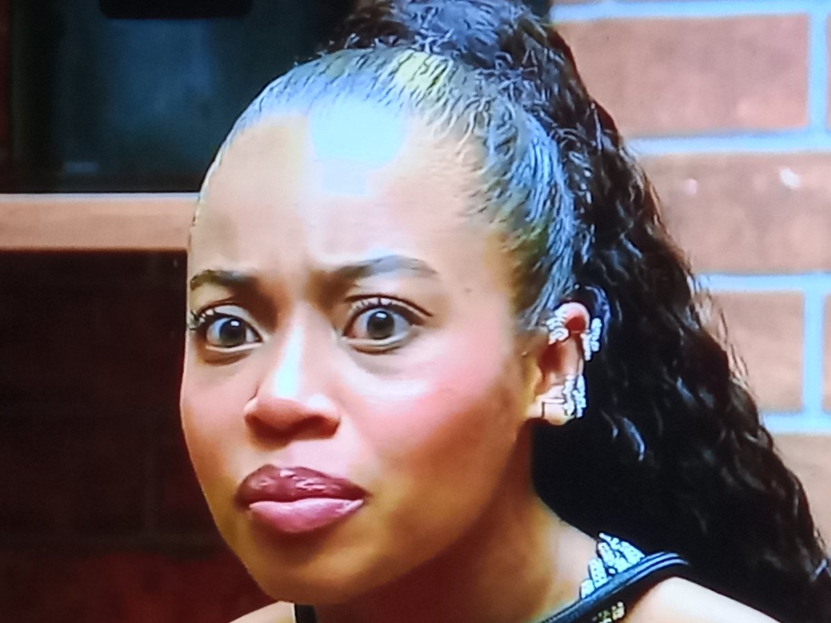 PortalInesBr's tweet photo. Lily querida, sinto te informar, mas você é soberba.

SO - BER - BA!

#ProvaDeFogo 
#AFazenda https://t.co/Au7nEwVMU2