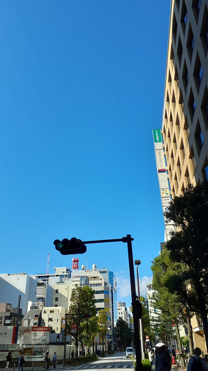 RE_days_'s tweet photo. こんにちは！
今日の #横浜 は晴れです☀️
今日は #文鳥の日 です！ 
午後からもよろしくお願いします！ 

#企業公式つぶやき部 
#企業公式夏のフォロー祭り
#イマソラ 
#企業公式が毎朝地元の天気を言い合う https://t.co/oiHN4huzAX