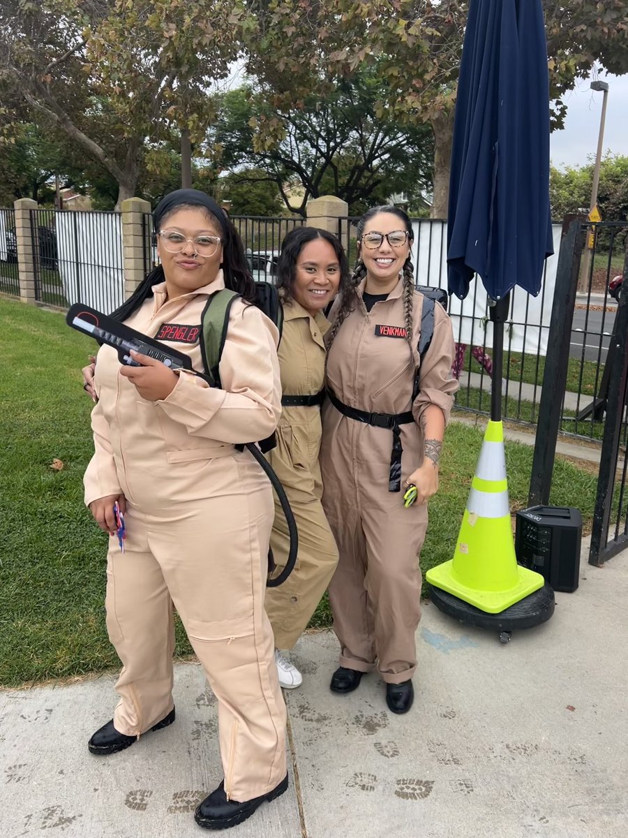 DeckerPUSD's tweet photo. Who you gonna call? Drug Busters! #RedRibbonWeek2023 #proud2bepusd #deckermakeswaves #deckerPTA https://t.co/QrHshGusPf