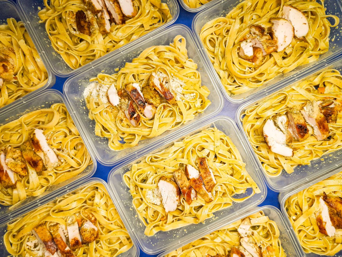 BrewADose's tweet photo. Repeat orders bound for the Philippine Heart Center Hospital.

#CreamyPestoPastaWithGrilledGarlicLemonChicken #CreamyPasta #CreamyPesto #PestoPasta #CreamyPesto #GrilledGarlicLemonChicken #GrilledChicken #GarlicLemonChicken #GarlicLemon https://t.co/zCIfUkf46K