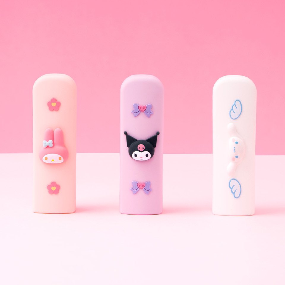 pxwSkincare's tweet photo. เปิดพรีออเดอร์ รอสินค้า 3-4 Week
มัดจำ 50%
เครื่องหนีบและม้วนผมไร้สายขนาดพกพา กับการ collabo ระหว่าง 2 แบรนด์ดัง
ROYCHE x Sanrio
มีให้เลือก 3 ลาย
💜 คุโรมิ (ม่วง)
🤍 ชินนามอนโรล (ขาว)
🩷 มายเมโลดี้ (ชมพู)
✨ราคา 1,180 บาท ส่งฟรี✨
#Royche #พรีออเดอร์ #พรีออเดอร์เกาหลี https://t.co/XObrlSIm9Y