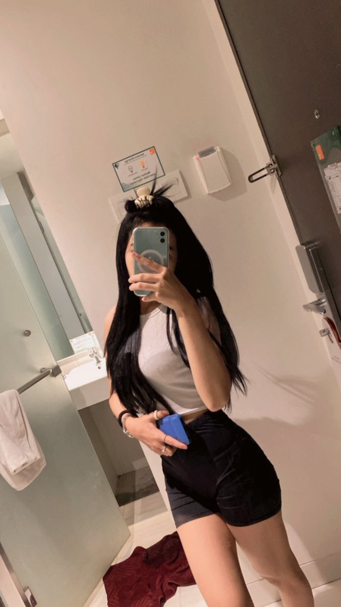 Adhistyahh's tweet photo. Morninggg ini akun ke 3 disty yang mau order bisa juga lewat sini😘yu ramein beb harini banyak promonya😍 https://t.co/hTP2CCR05A