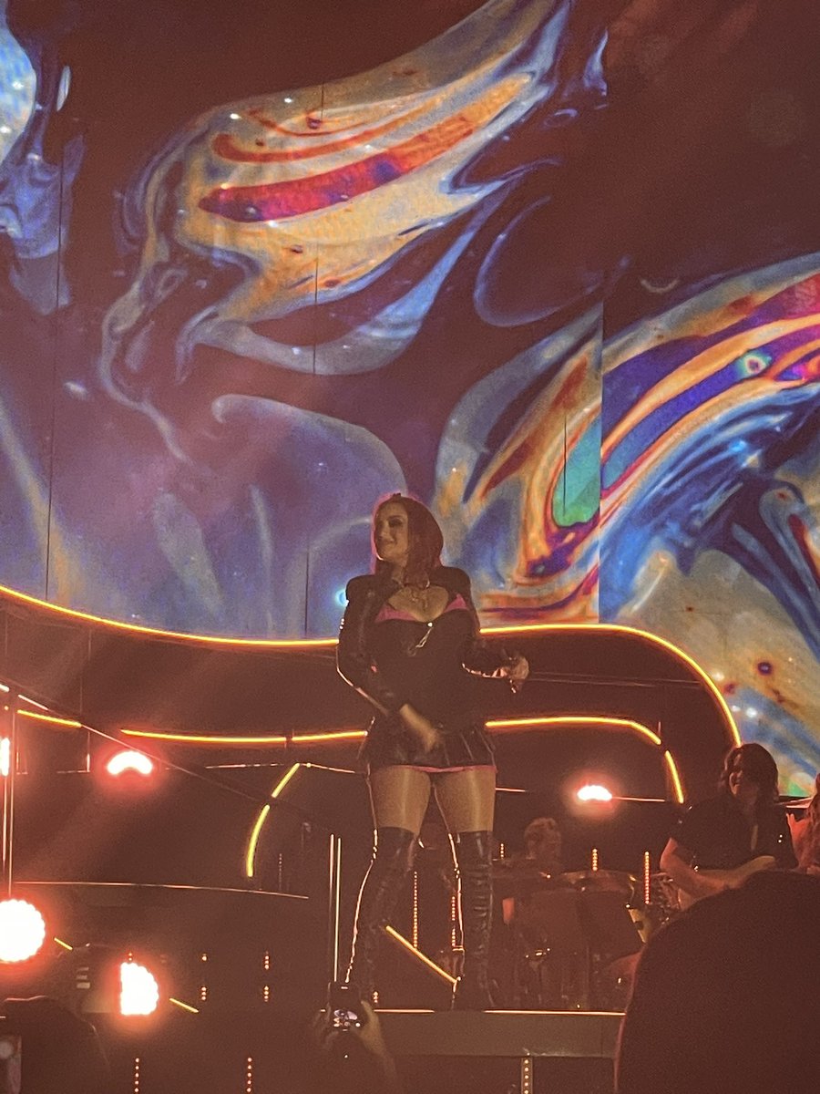 amandalepe's tweet photo. Seeing Rebelde last night was such a dream come true. I bought a ticket the day of and I don’t regret it for a second. I’ve loved them ever since I was 7 years old and the fact that I was super close made it 1000x better. Last night definitely healed the inner child in me https://t.co/586Lezi59X