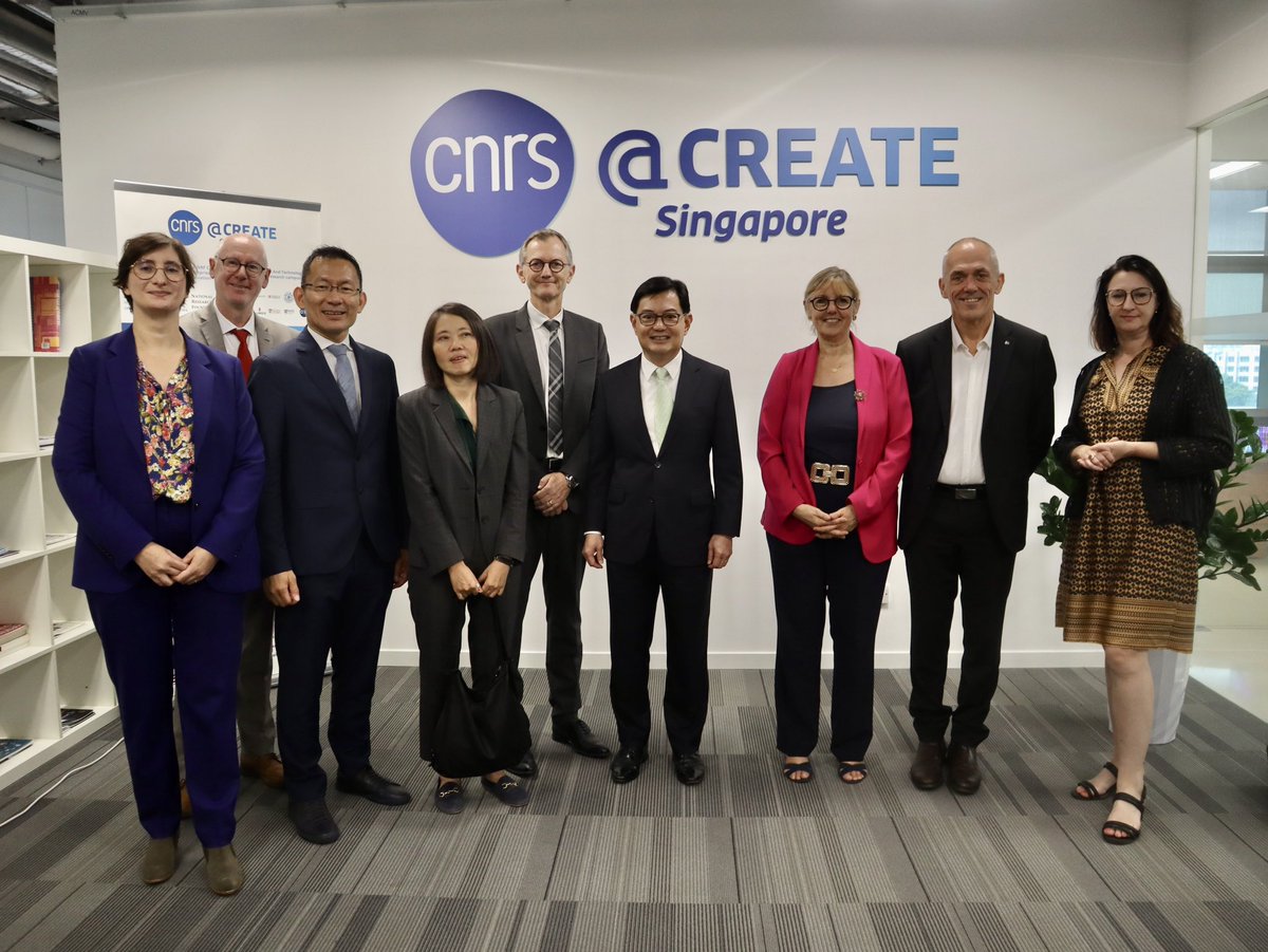 CNRS@CREATE tweet media