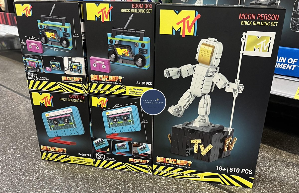 LVFunkoholics's tweet image. Spotted at Walmart brickcraft MTV Moon Person, Boom Box and Cassette.

#MTV #brickbuilders #fyp #Walmart #toyphotography #nerdculture702