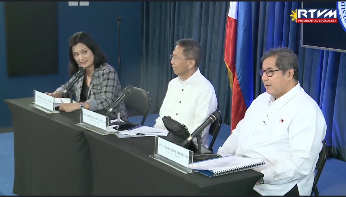 HAPPENING NOW: Malacañang Press Briefer Ms. Daphne Oseña-Paez on Tuesday (Oct. 24, 2033) holds a press briefing with Energy Secretary Raphael Lotilla and Health Secretary Teodoro Herbosa. via @RuthAbbey