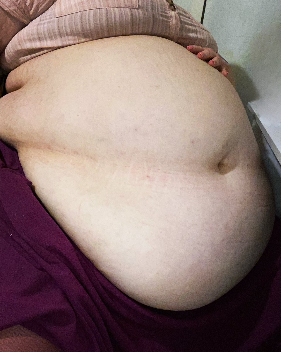 Perfectgodess11's tweet photo. Good morning. I hope you have a fattastic day.
#belly #ssbbwlover #fattastic #feedees https://t.co/MbdP9k6zaM