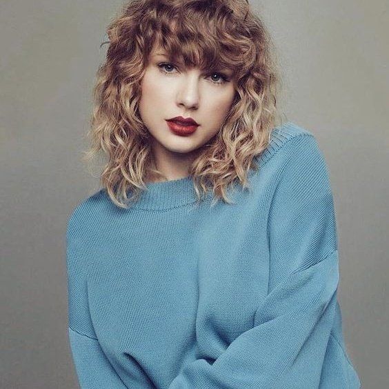 🏆| "Gorgeous" has now surpassed 500 MILLION Spotify Streams!