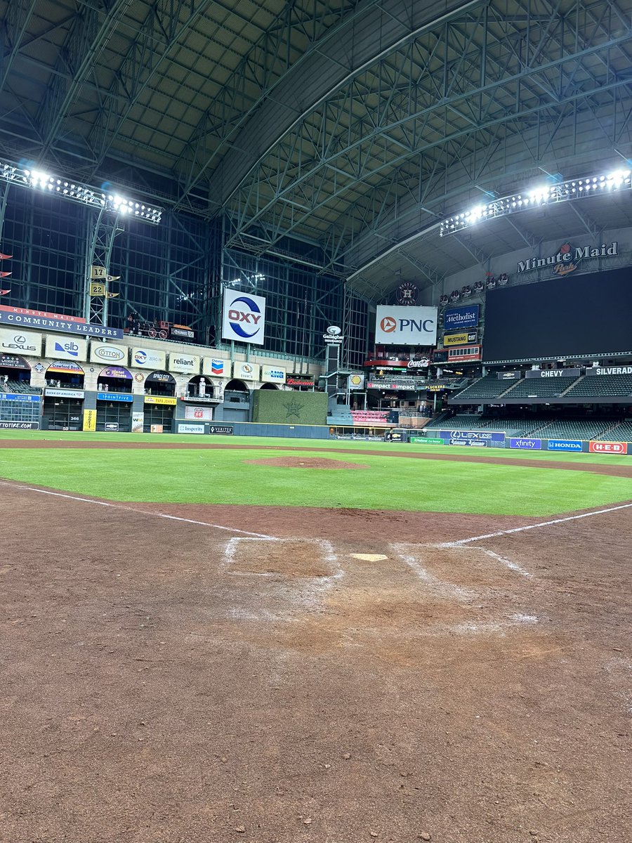 mshap2's tweet photo. Shap ALCS, by the numbers:

7 games
2 ballparks
34 stories
110 tweets
1 parking snafu
[Redacted] ice-cream-related items

Was quite the thrilling series, happy to provide coverage for it all. Big (!!) thanks to y’all for following along and reading @chron

Hoops season next… https://t.co/NNZGZZDniv