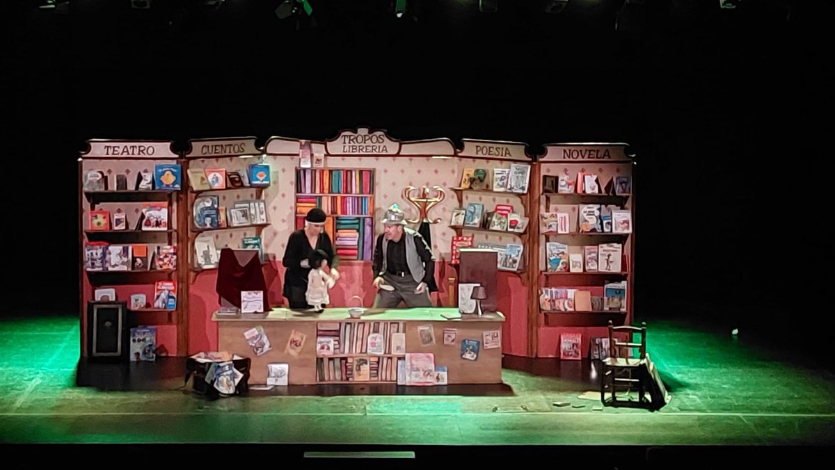 ¡Qué divertido fue el fin de semana pasado con "La Ratita Presumida" y "Blancanieves"!
Este finde cerramos octubre con "La Ratita Presumida" y "Los sueños, sueños son". ¡Os vemos!
#troposteatro #Teatro #cultura #ratitapresumida #blancanieves #Madrid #Octubre