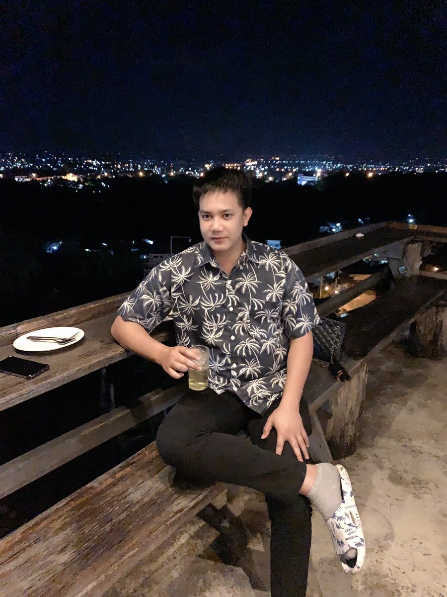 witit_Acc's tweet photo. -ชนแก้วววว 😋🍻 #แม่สาย #เชียงราย https://t.co/j6DasYvX2G