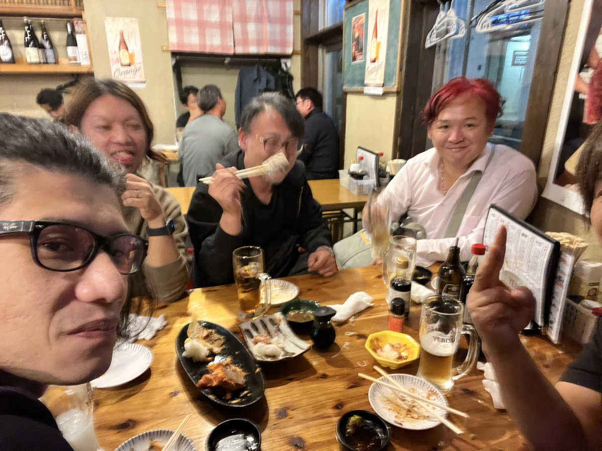 Cinqelement's tweet photo. 東京2DAYS無事終了致しました😀

そして機材車の鹿児島演者隊も早朝に無事到着🤲

数年振りに車での東京遠征でしたが、やっぱり東京は遠いですね💦💦

来てくれたお客様、本当にありがとうございました😭 

今年ラストは11月18日 愛知 栄 TIGHTROPE
、11月19日 大阪 心斎橋JUZA、頑張ります🔥🔥👍👍 https://t.co/2Ik8ZSRQE5