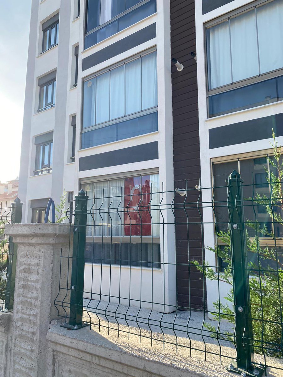 Konya Karatay dan Cumhuriyetimize Selam Olsun. 
#GörmüyorMusunuz Bu Bayrak asla inmeyecek.