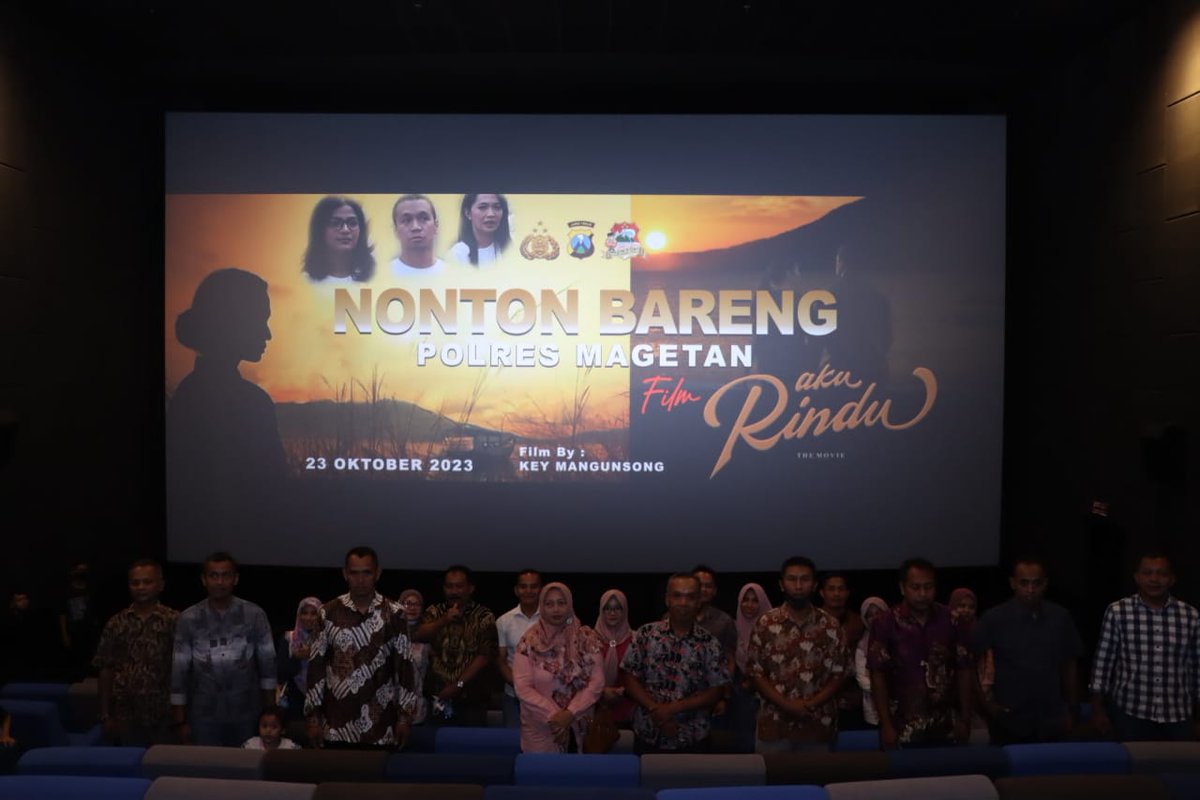 Senin 23 Oktober 2023 Kapolsek Lembeyan bersama anggota melaksanakan nonton bareng Aku Rindu.