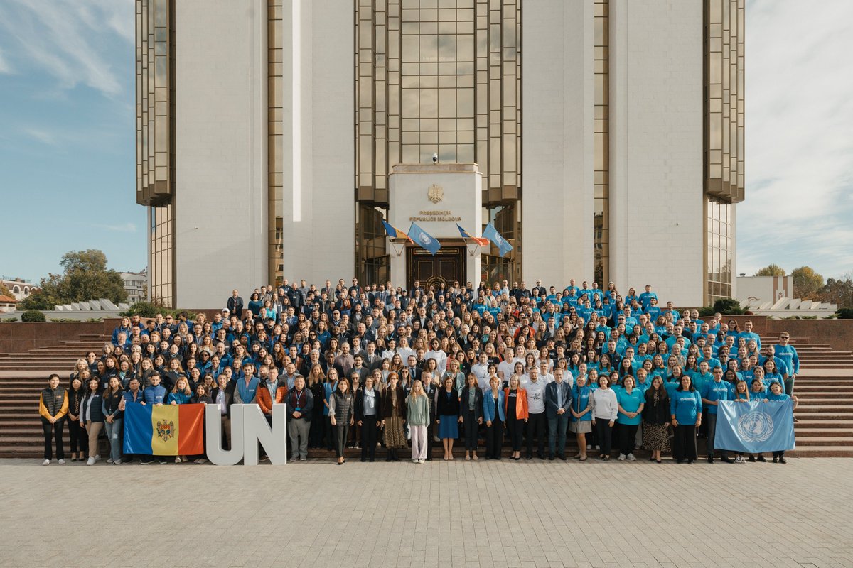 UNMoldova's tweet photo. Over 600 staff from 24 UN agencies, funds and programs in Moldova marked the UN Day with the President @sandumaiamd. 
We are truly fortunate to be able to contribute to the development of the country and create a better future for all. 
#UNDay 
#LeaveNoOneBehind https://t.co/6BrxETNTG5