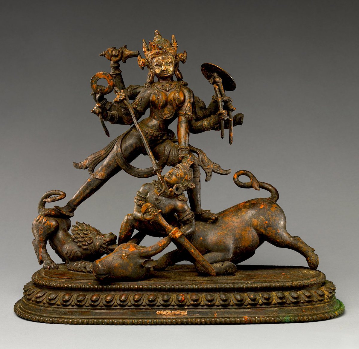Prahalad_SP's tweet photo. Happy Dussehra, everyone!

[Goddess Durga slaying Mahisasura with Lord Shiva's trident; Copper alloy, 14ᵗʰ century, The Metropolitan Museum of Art, New York]
#Indian #BhagavanthKesari #dashar https://t.co/43ncqPMmps