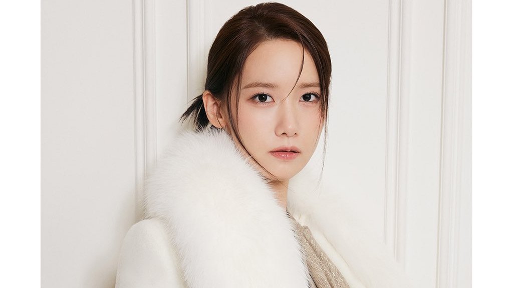 KDramaHandle's tweet photo. #GirlsGeneration's #YoonA in #Zigot's 2023 Winter Collection Pictorial. https://t.co/Um4hPl0u2L