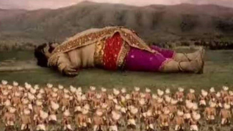shibhhuu's tweet photo. Raavan choro mujhe toh apne andar ka Kumbhakarna marna hai phele https://t.co/ec1bNJJriu