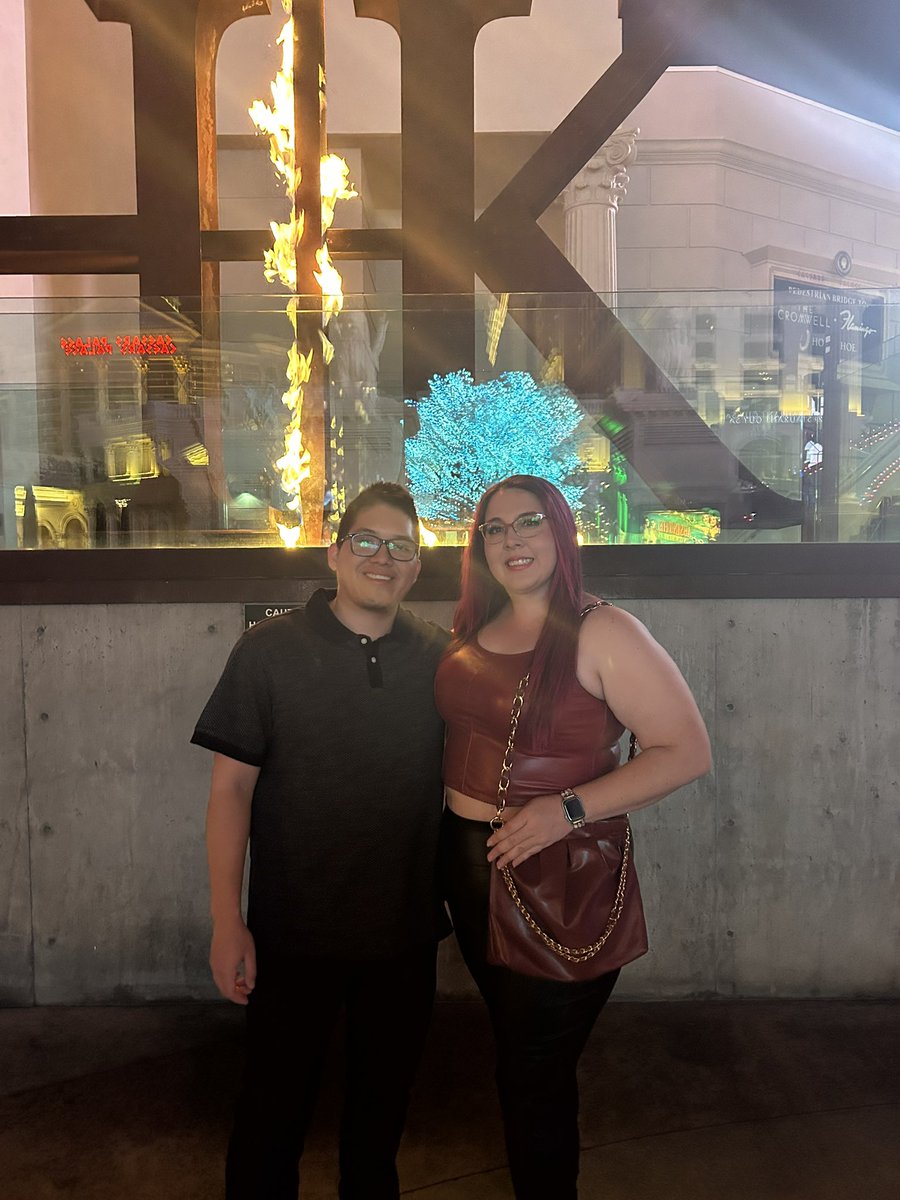 steponme1202's tweet photo. @StaTicB3an Fun Time in Vegas 💕 https://t.co/spq8MDFfo4