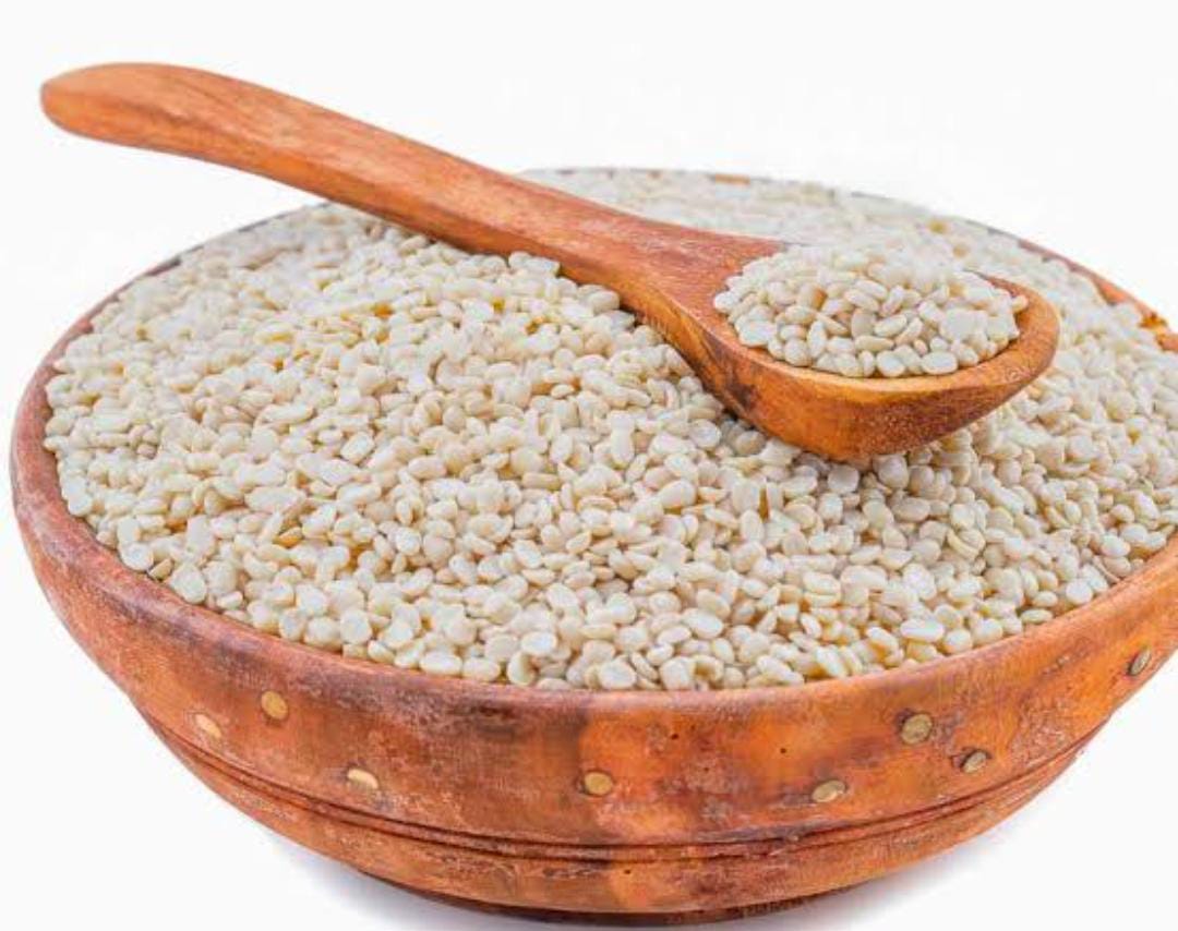 Benefits of #uraddal

- Uraddal has 10 times phosphorus than any other pulse
- It contain unique type of protein, that strengthen the muscle fibres
- Excellent source of dietery fibres, #vit B complex, iron, copper, calcium, magnesium, zinc, potassium