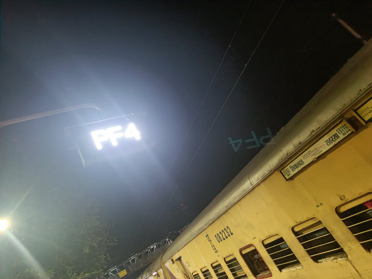 PritamSadhu's tweet photo. @RailMinIndia Despite multiple requests and complaints KWAE Jn: does not announce coach position or display it on board. It is very difficult for seniors to on board. Please look into this urgently. @drmhowrah https://t.co/2nsUHdvTIf