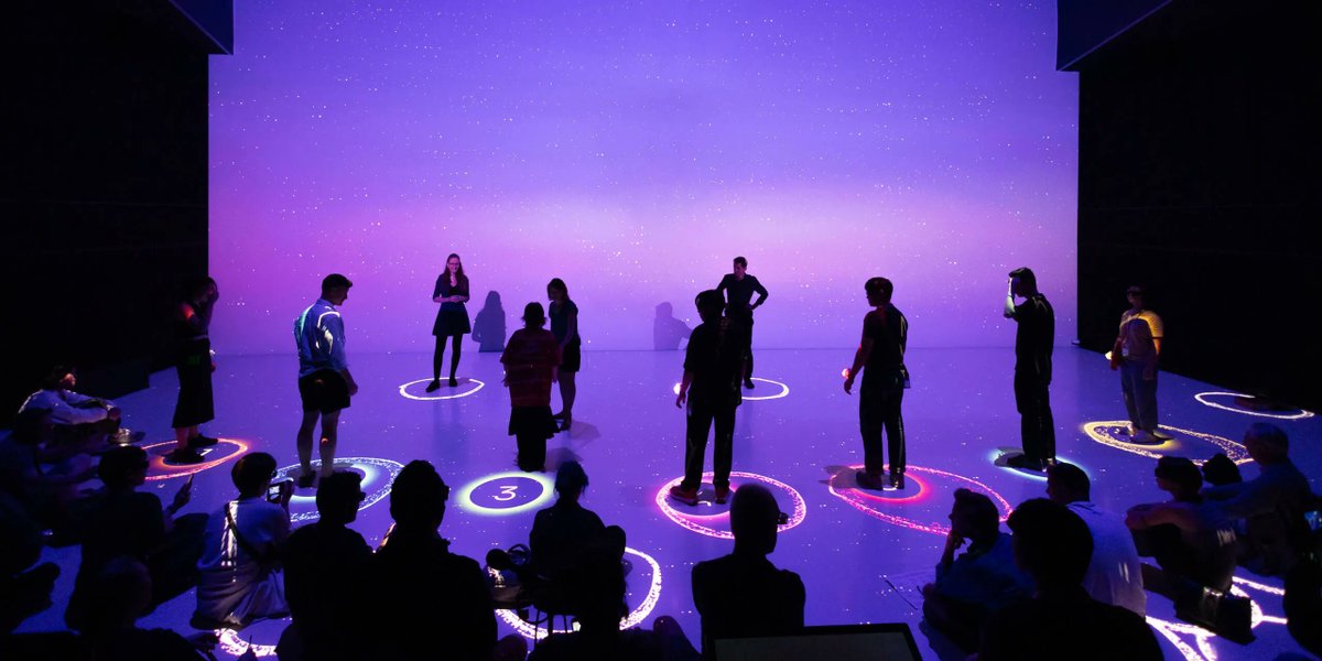 ArsElectronica's tweet image. With the #participatory, #audiovisual installation Deep Sync, the Ars Electronica Futurelab uses the heartbeats of visitors as input to investigate the effects of using #BioData in a co-immersive space. Today, 3PM and 5PM at Deep Space 8K. ars.electronica.art/center/en/deep…