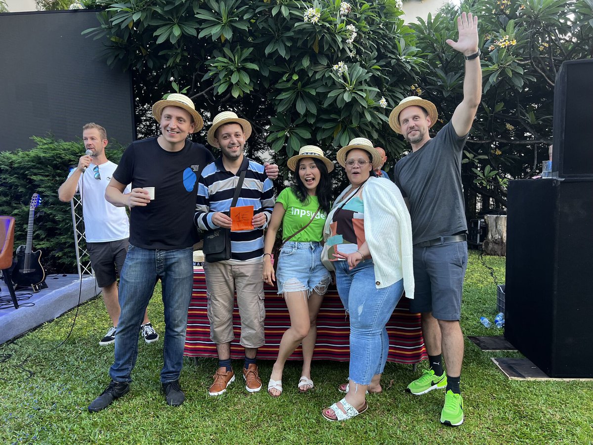 syde_gmbh's tweet photo. Inpsyde found the perfect recipe for team building: mixing up Poncha while soaking in the beauty of Madeira! 🍹🌞 #InsideInpsyde #PonchaParadise https://t.co/deAE9S2DLB