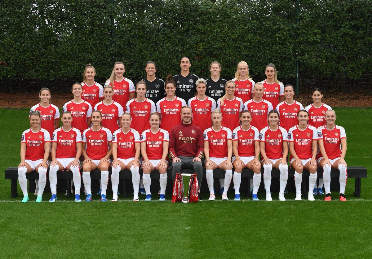 DevTrehan's tweet photo. Massive respect to #AFC for fronting up to well-documented recent issues, and inviting @DCFCWomen star 💫 Kira Rai &amp; I down to their latest event to speak with 200+ South Asian girls &amp; parents about our work together to transform the women's game ⚽️

#Arsenal 🔴 #dcfc 🐏#dcfcfans https://t.co/3y0WcpkE5K