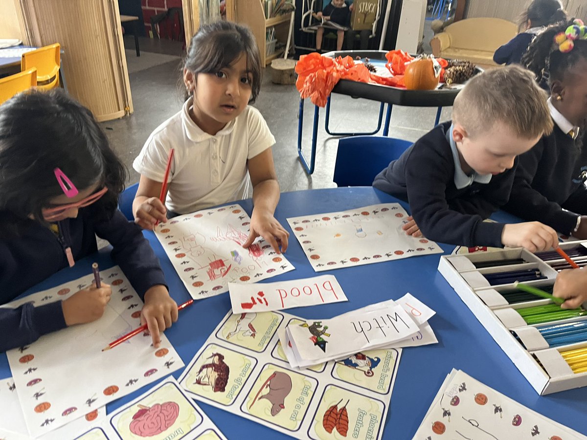 ibroxprimary's tweet photo. Hocus Pocus. Lots of spell making in P1 today. Potion to make you turn into sonic, a frog, a princess, a skeleton and lots more #Literacy #writingfun #Halloween ๐๐ https://t.co/X5OWUdKx27