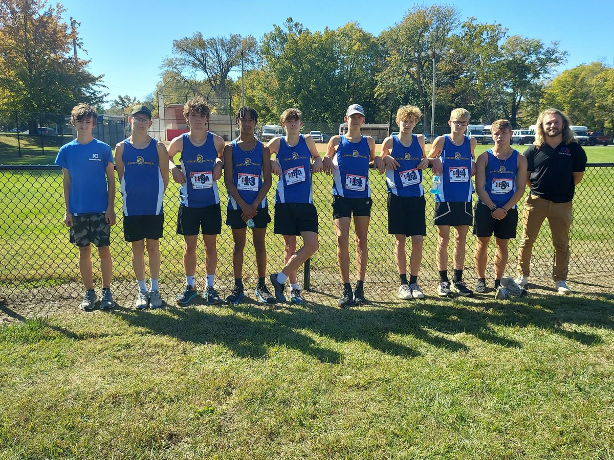 The Webber XC Program was led on Saturday @ the Fairfield Regional by Individual Regional Champion JR. JAXON DALBY! 

SO. Nathaniel Marlow also placed 4th to put 2 in the top 5! 

The boys squad ended up 5th, and Alexis Johnson also qualified as an individual!
