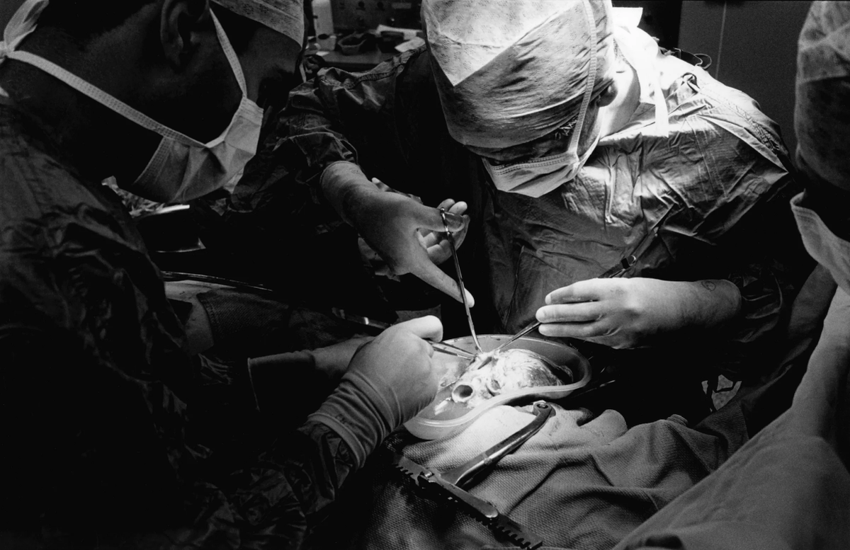 12 super boring things I do every day to perform my best as a neurosurgeon 🥱