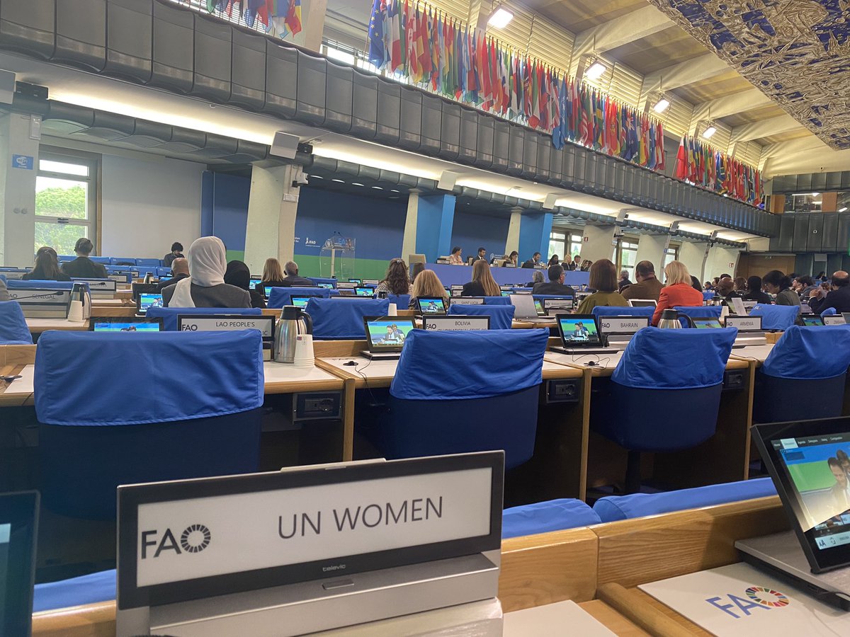 jemimah_njuki's tweet photo. And the Voluntary Guidelines on “Gender Equality and Women and Girls empowerment in the context of Food Security and Nutrition” are endorsed at the #CFS51 plenary session! Congratulations to all! Congratulations @UN_CFS 

@UN_Women is proud to have supported the negotiations https://t.co/wDAXxhXiG2