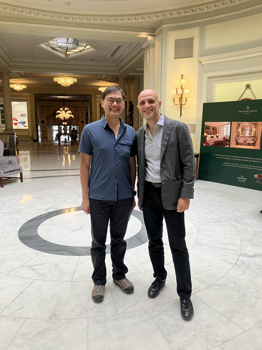 KidneyCancer's tweet photo. Enjoyed meeting old friends at #ESMO23, making new connections, seeing practice-changing research, and having lots of great discussions about how to advance #kidneycancer science by and for patients 🤝 see you next year @myESMO! https://t.co/fs3AGOK2Ot