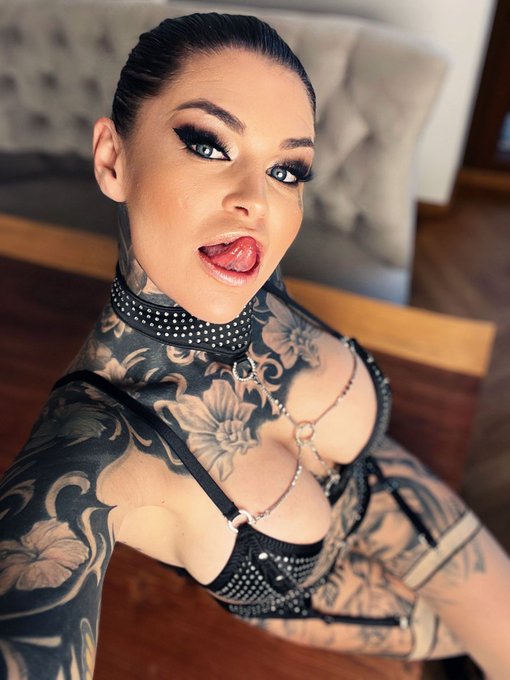 Neuigkeiten:   Ich bin vom 12.11 - 14.11 in Hamburg in einem super sch&ouml;nen Hotel buchbar. Ich habe ein<a href="/tag/video"class="tags"><span>#video</span></a><a href="/tag/blinddate"class="tags"><span>#blinddate</span></a><a href="/tag/notgeil"class="tags"><span>#notgeil</span></a><a href="/tag/datingapp"class="tags"><span>#datingapp</span></a><a href="/tag/verste"class="tags"><span>#verste</span></a>