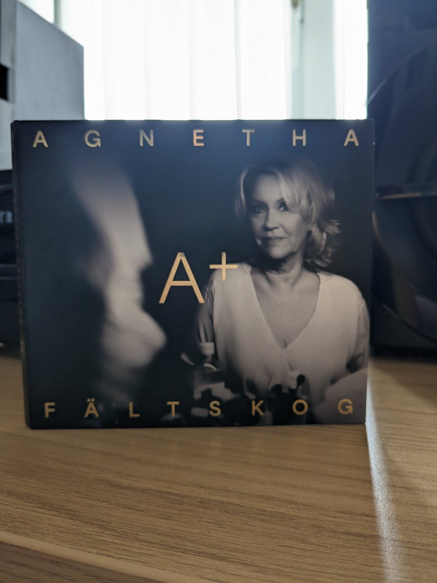 Now listening to the forever fabulous @agnethaofficial A+ 🎶💎❤️ Pure 🎶 delight this Album is 😉🤗