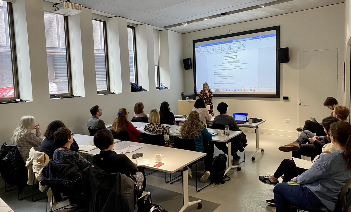 Great session on Accessible Forms with Sophie this morning in the Hub. Standing space only, great to see such interest in making our content accessible at <a href="/UCC/">UCC Ireland</a> 

#InclusiveUCC #A11y #UD