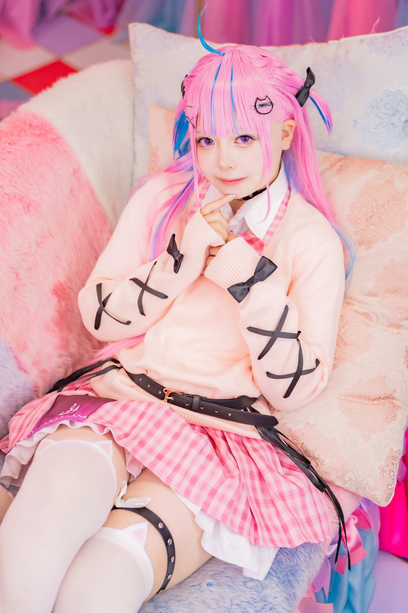 ruqu_u's tweet photo. cosplay / 湊あくあ ⚓️

♡┈┈┈┈┈┈┈┈┈┈┈┈♡

   あてぃしのこと好きすぎ...？

♡┈┈┈┈┈┈┈┈┈┈┈┈♡

#hololivecosplay https://t.co/F8sPRm7uqA