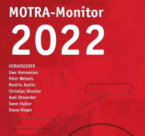In wenigen Tagen beginnt der Druck des neuen #MotraMonitors! Der Monitor dokumentiert das aktuelle gesell. Radikalisierungsgeschehen in Zeiten multipler Krisenerscheinungen, wofür schlagwortartig die Begriffe Inflation, Energie, Flucht, Migration, Krieg und Klimawandel stehen.