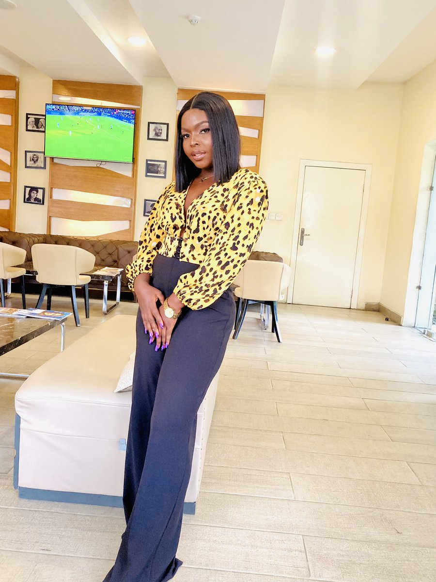 sampsonhope8's tweet photo. Happy birthday dearest self 🥳🥳
I’m proud of the woman you’re becoming 🤗
Keep winning 🫶🏽❤️
#HappyBirthday
#octobergirl https://t.co/tlp3BFMFuc