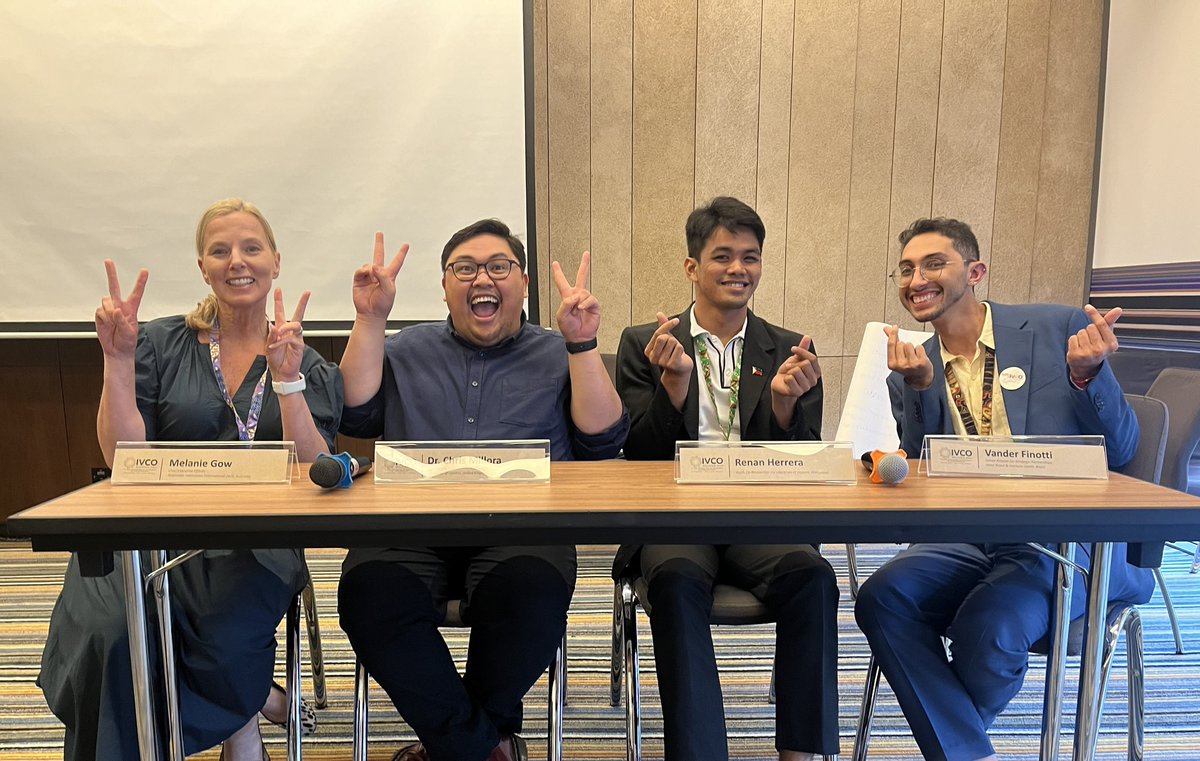 FinottiVander's tweet photo. On the first day of #IVCO2023, @chrismillora , Renan Herrera, Melanie Gow and I hosted a workshop on volunteering models designed by and for young people.
It was exciting to see individuals wanting to (re)think how to involve young leaders in spaces about them. https://t.co/gBnIV33nPF