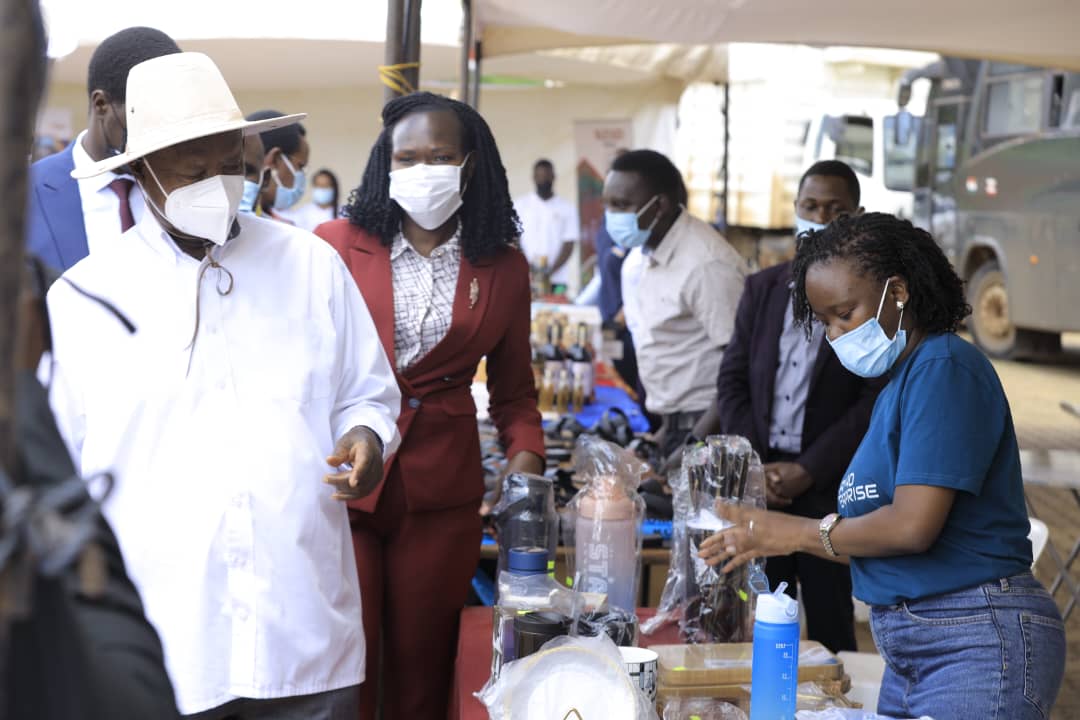 murungi_rita's tweet photo. The 4th Uganda Youth Business Forum &amp; Expo is a business symposium that connects top manufacturers, suppliers, buyers, and experts in business with the youth, to boost youth entrepreneurship in Uganda. https://t.co/QJHeMK3Lc6