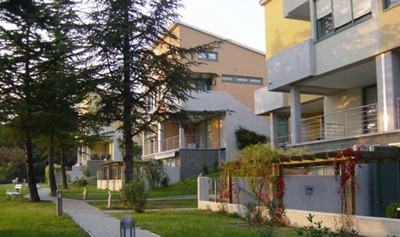 Drazbe_Finance's tweet photo. Izbrali smo najboljše dražbe v novembru. Naprodaj so vila v Gameljnah, pub ob Blejskem jezeru, apartmaji v Anakranu in Portorožu .... https://t.co/l1gAoqATMe https://t.co/1jqBVYFfX5